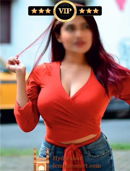 model escort priya